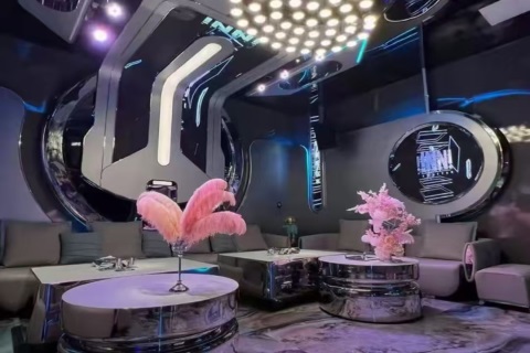 文山夜总会夜场招聘，和谐氛围激发职场无限潜能​